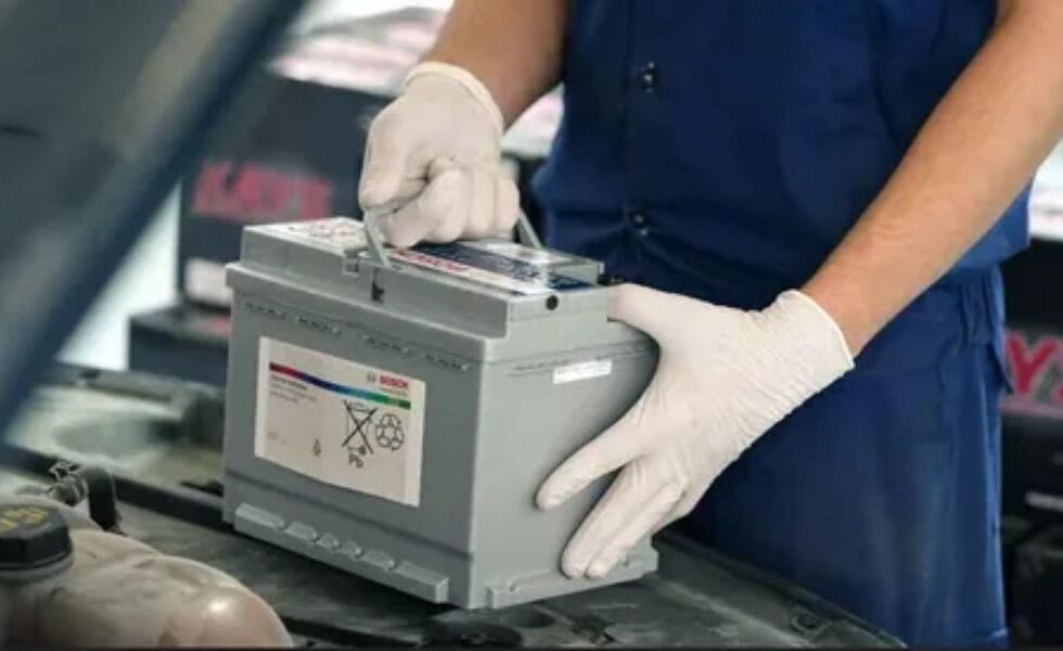 Symptoms Suggesting That You Must Replace Your Vehicle's Battery