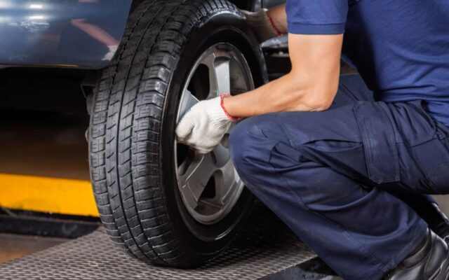 DIY vs Professional Tyre Rotation Service: What's Best for Your Vehicle