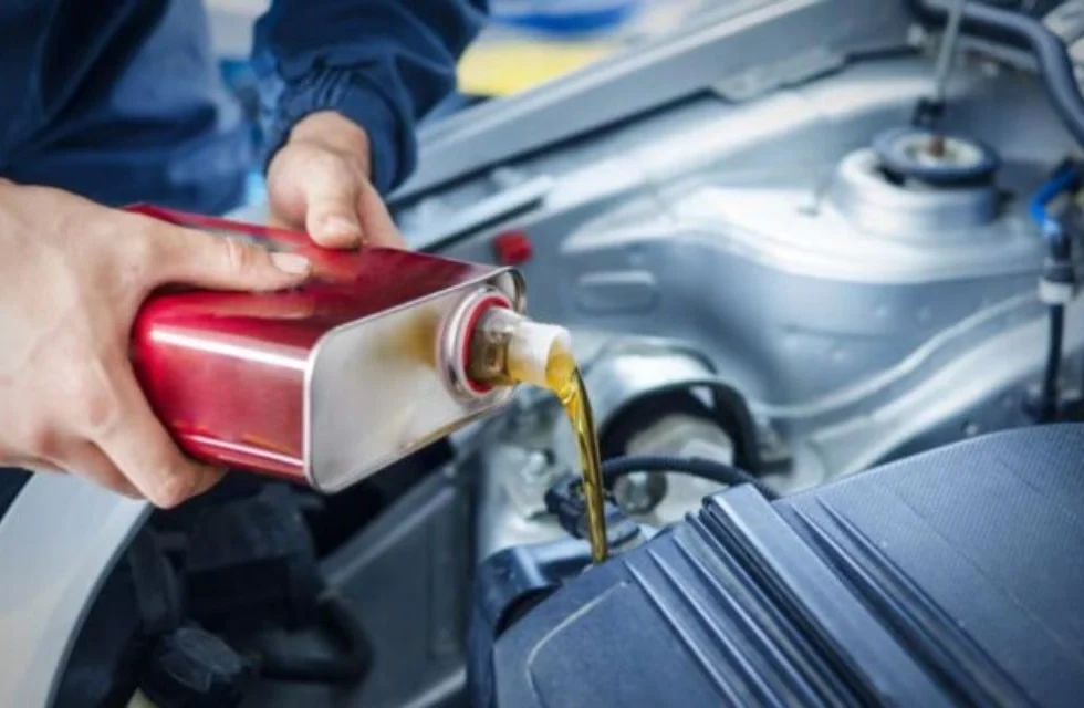 How Does Oil Change Affect Your Car’s Fuel Efficiency?