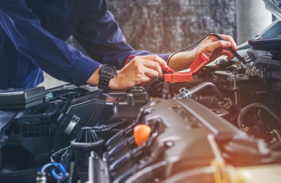 Why Car Battery Replacement Should Be Done by Experts in Abu Dhabi?