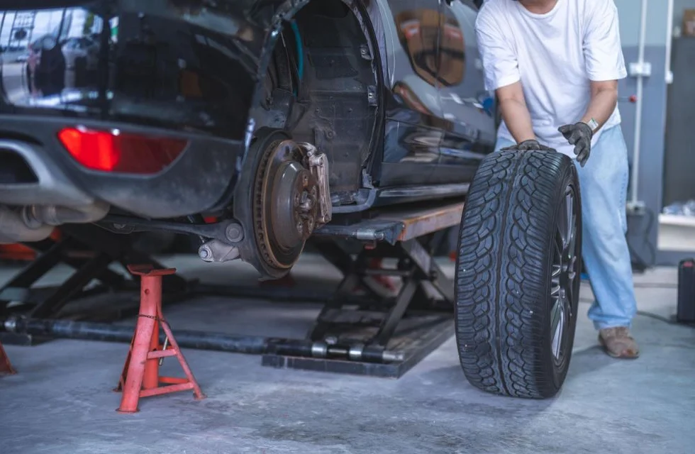 Not Sure When to Change Your Tyres? Here’s What UAE Drivers Should Watch in 2026
